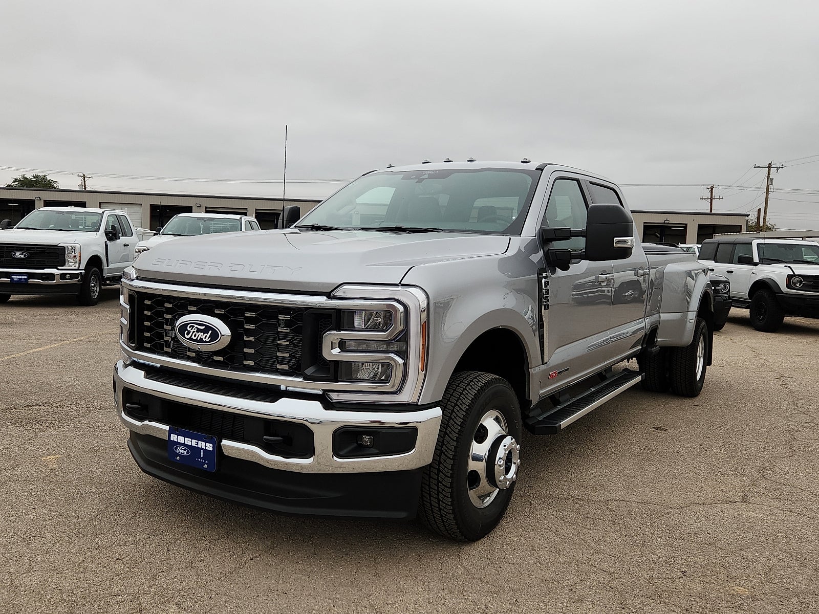 2027 Ford F-350SD XLT DRW