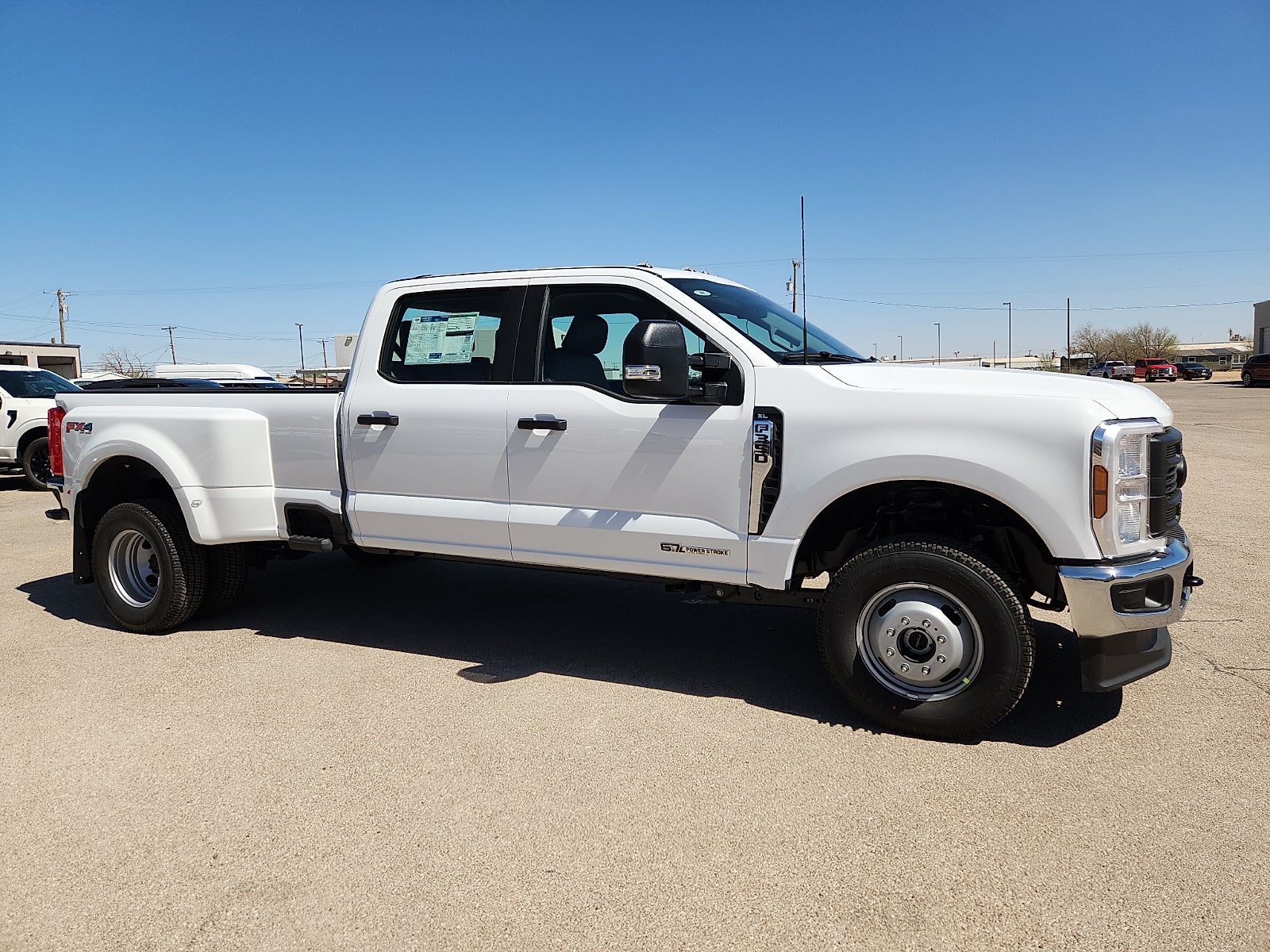 2026 Ford Super Duty F-350 DRW XL