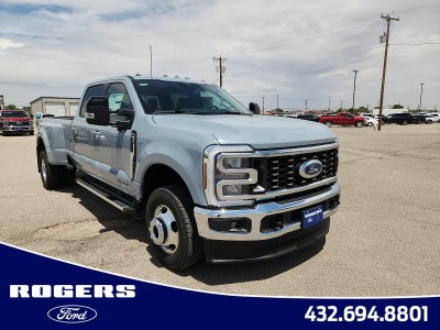2026 Ford Super Duty F-350 DRW LARIAT