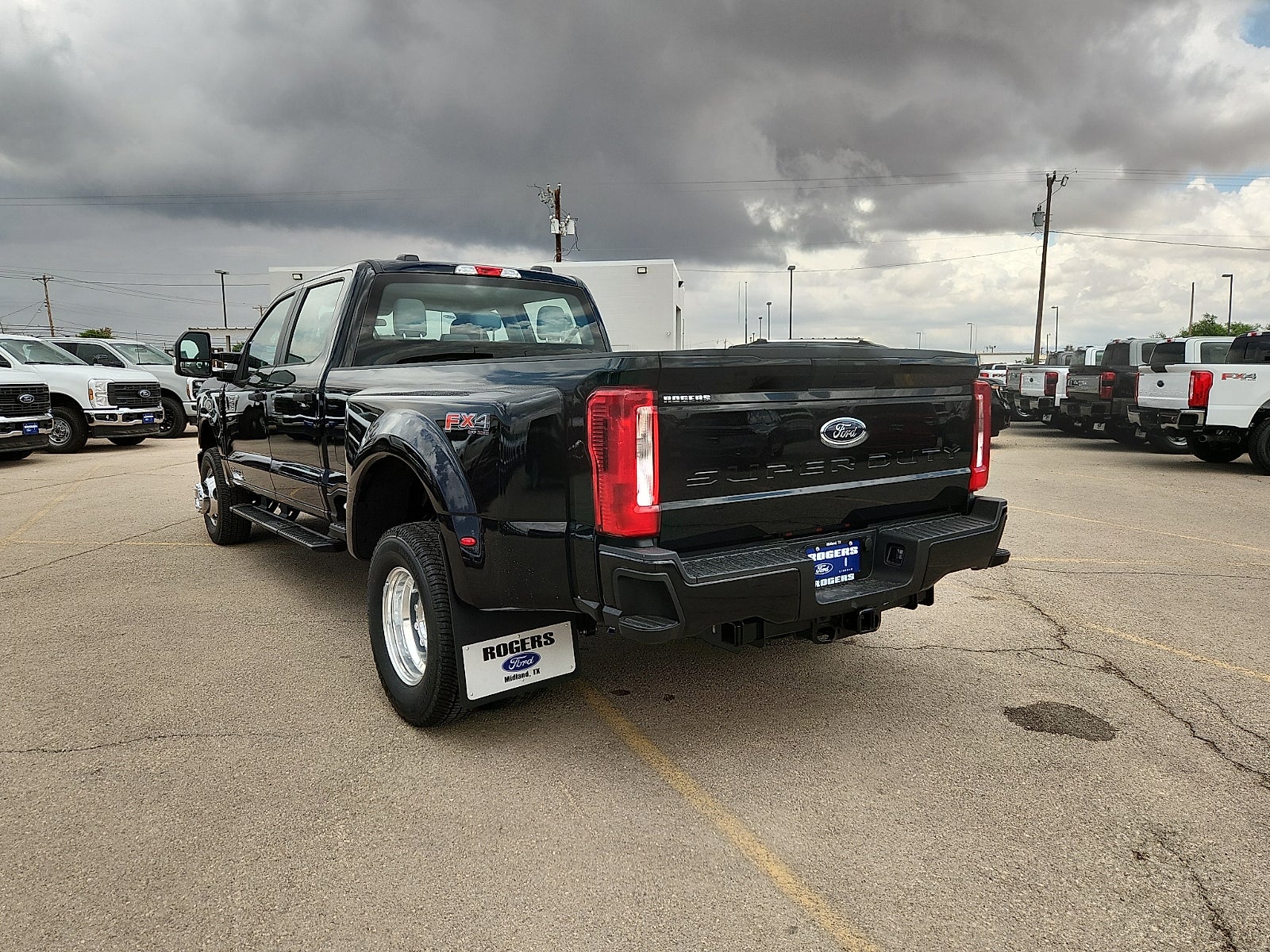 2026 Ford Super Duty F-350 DRW XL