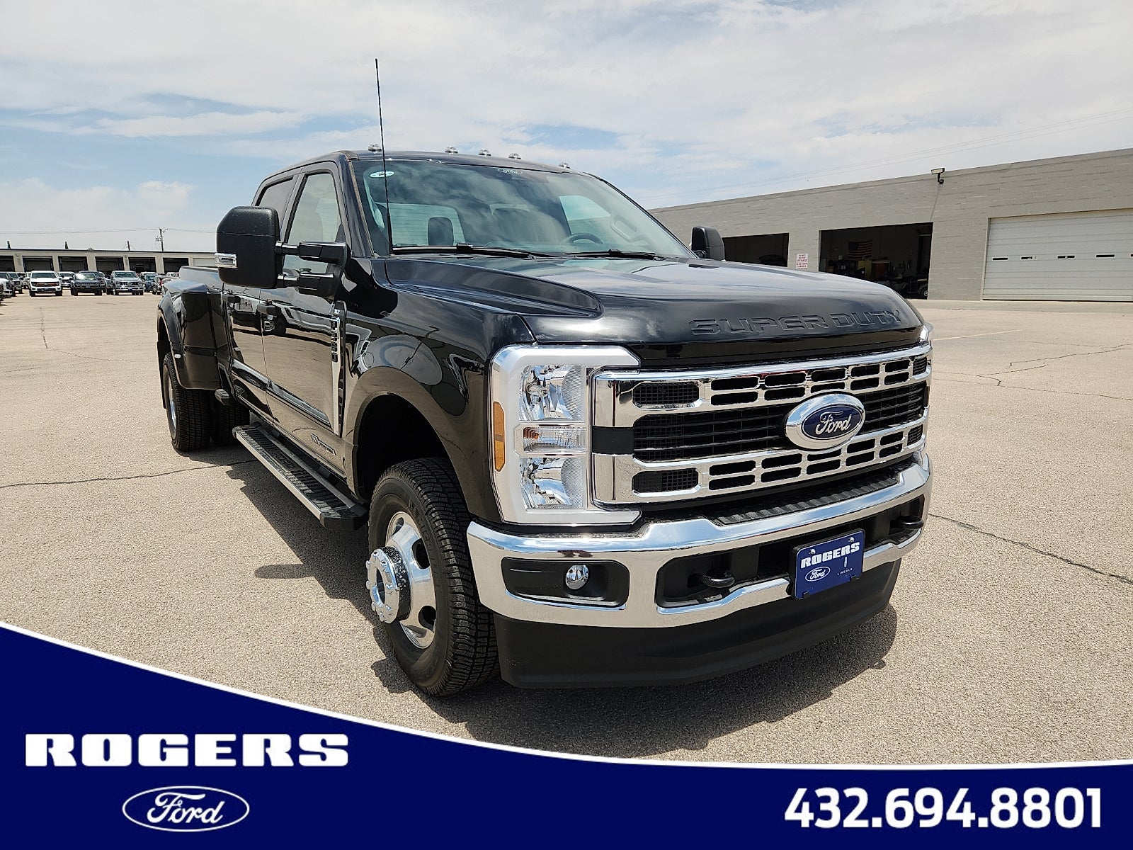 2026 Ford Super Duty F-350 DRW XLT