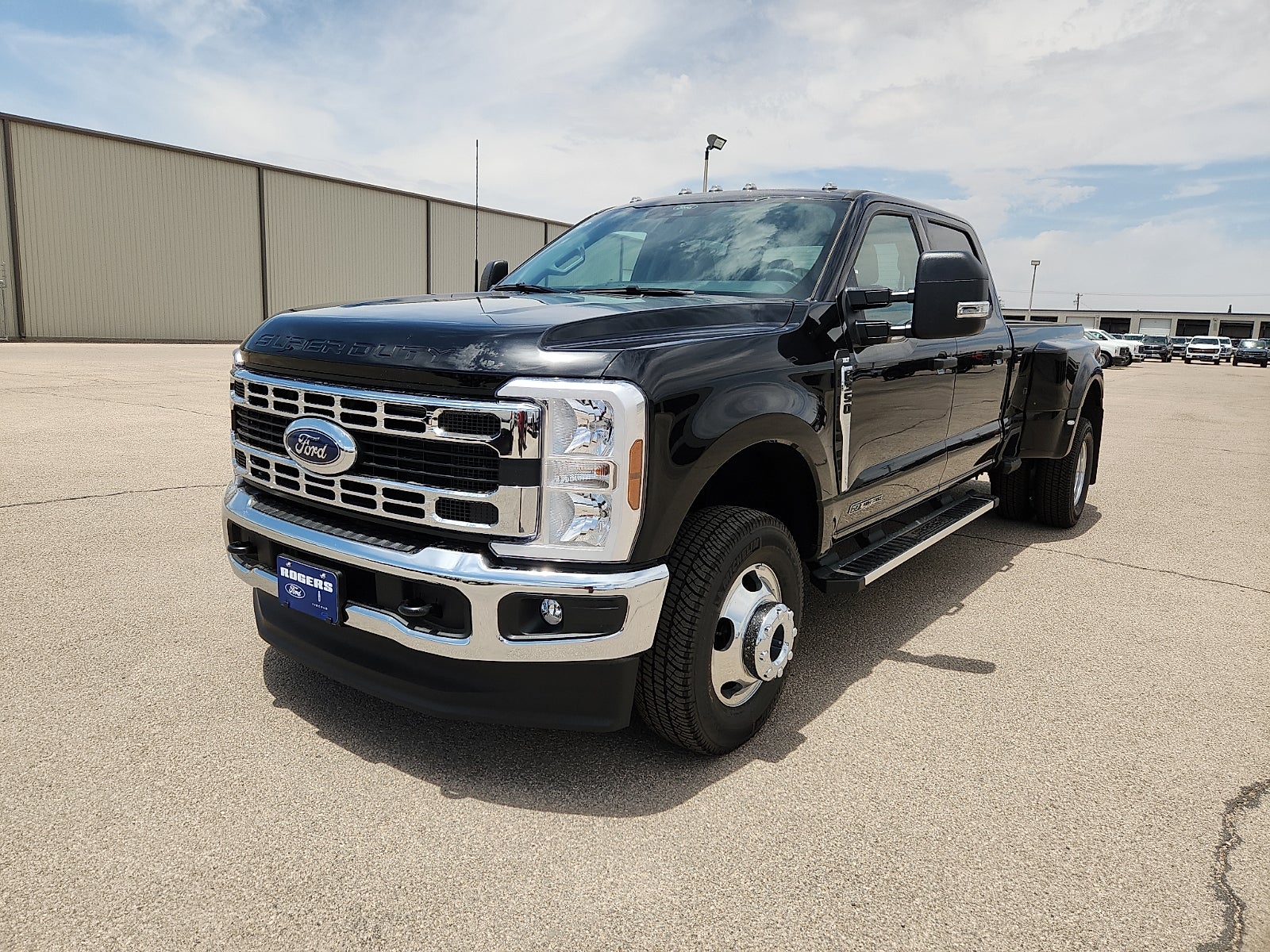 2026 Ford Super Duty F-350 DRW XLT