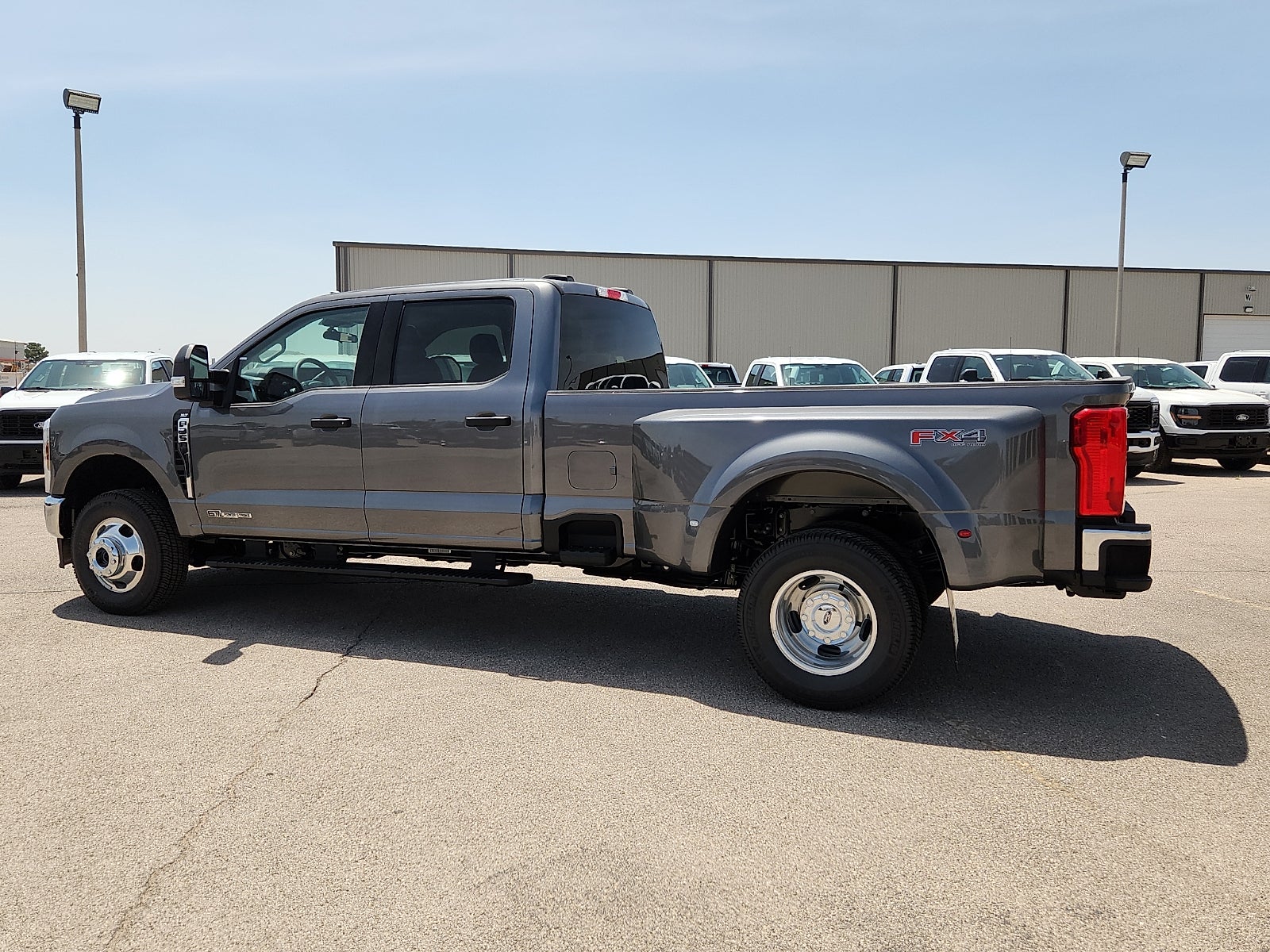 2026 Ford Super Duty F-350 DRW XLT