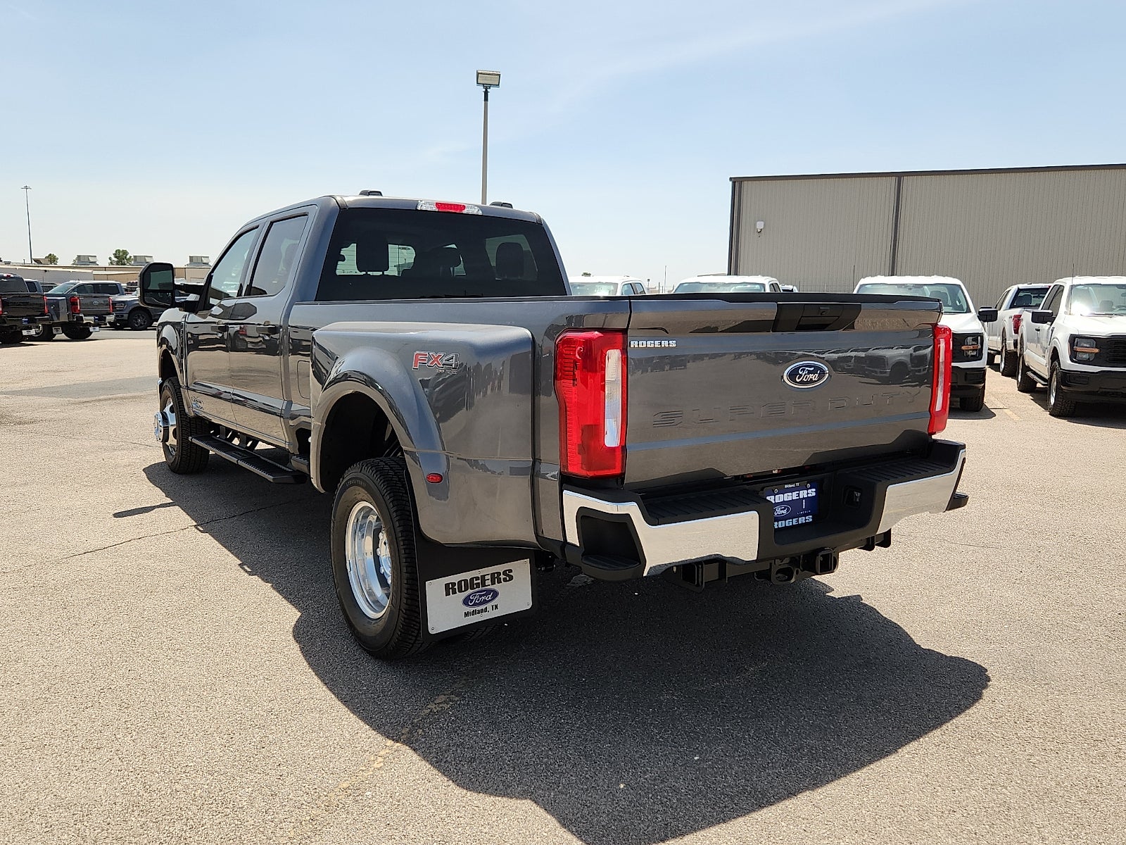 2026 Ford Super Duty F-350 DRW XLT