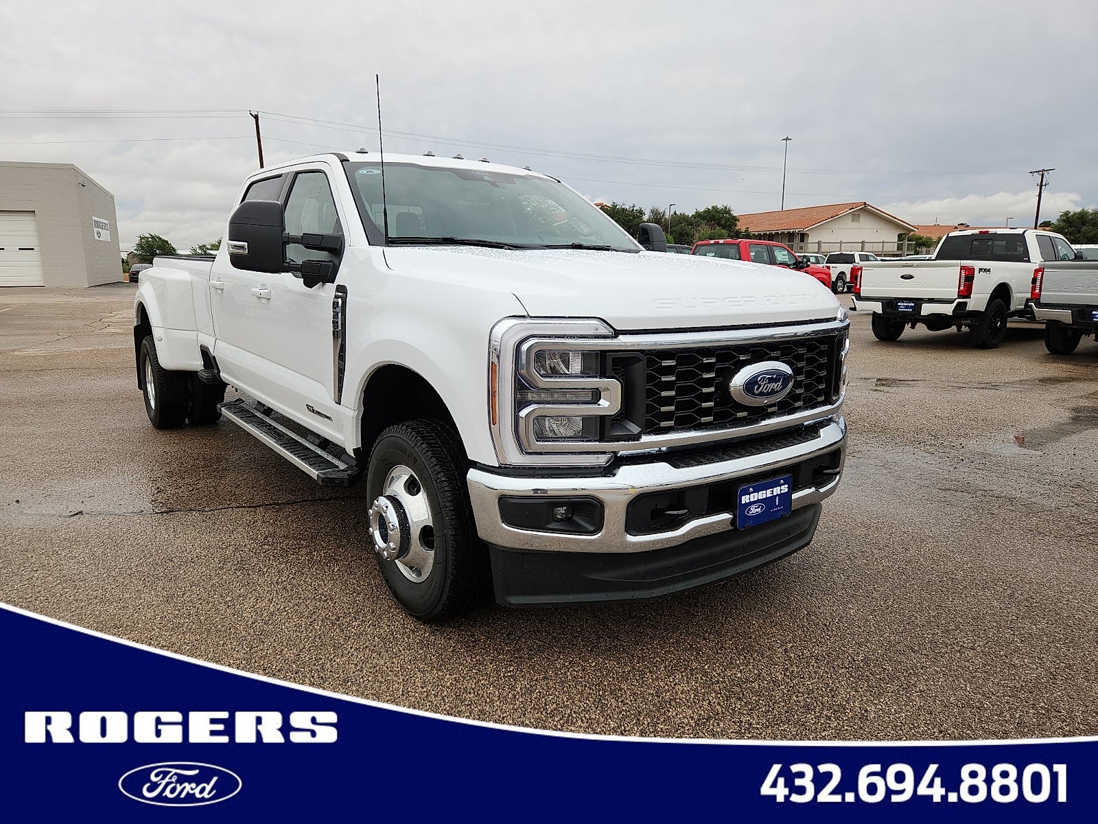 2026 Ford Super Duty F-350 DRW LARIAT