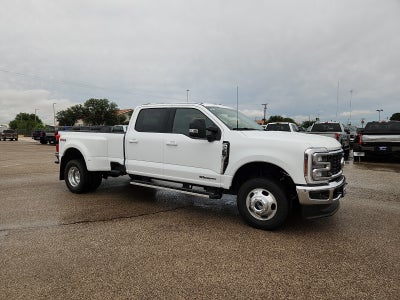 2026 Ford Super Duty F-350 DRW LARIAT