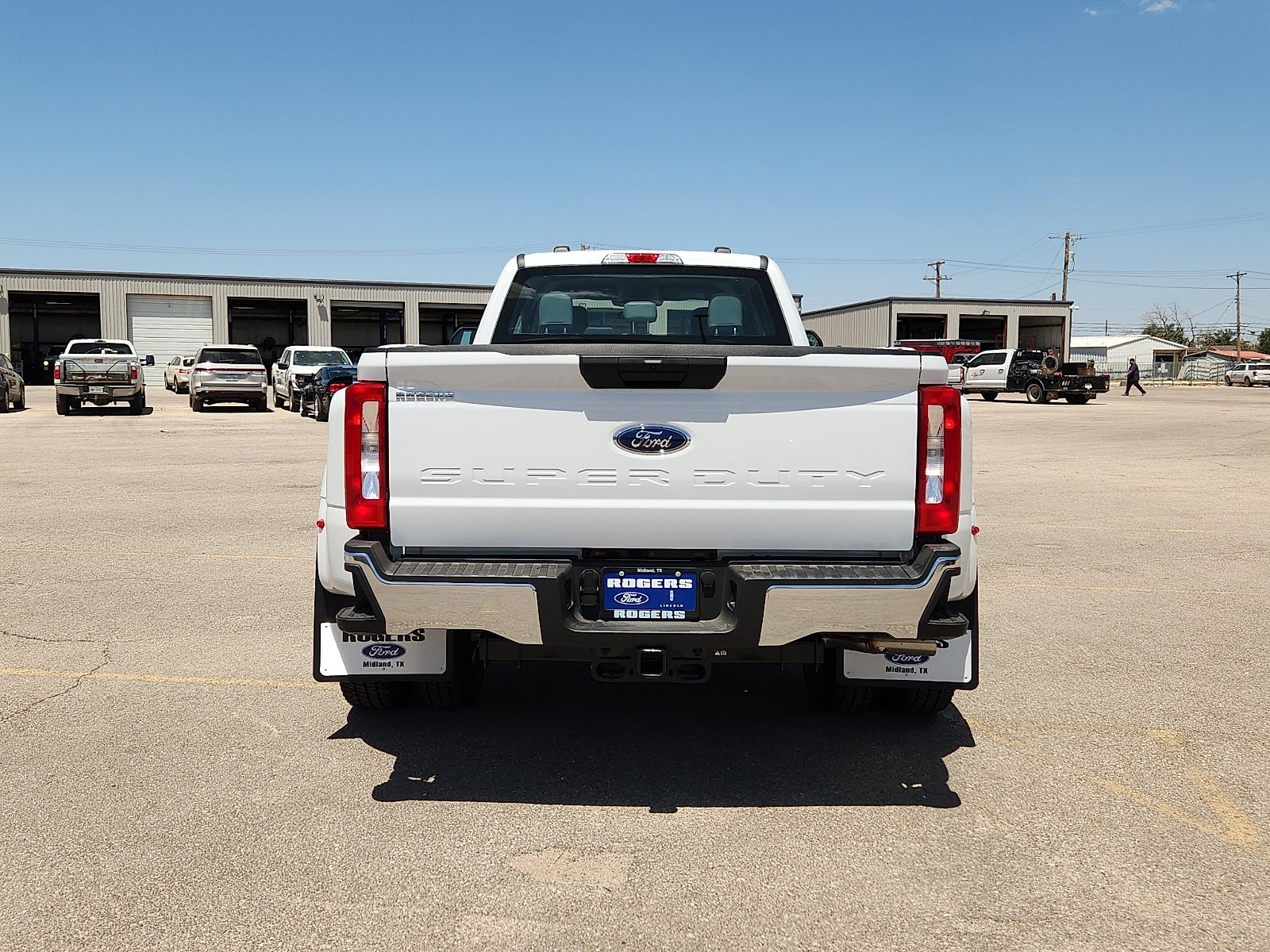 2026 Ford Super Duty F-350 DRW XL