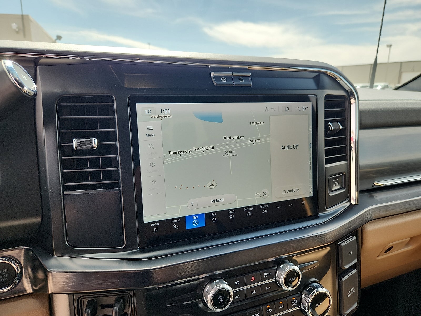 2026 Ford Super Duty F-350 DRW LARIAT