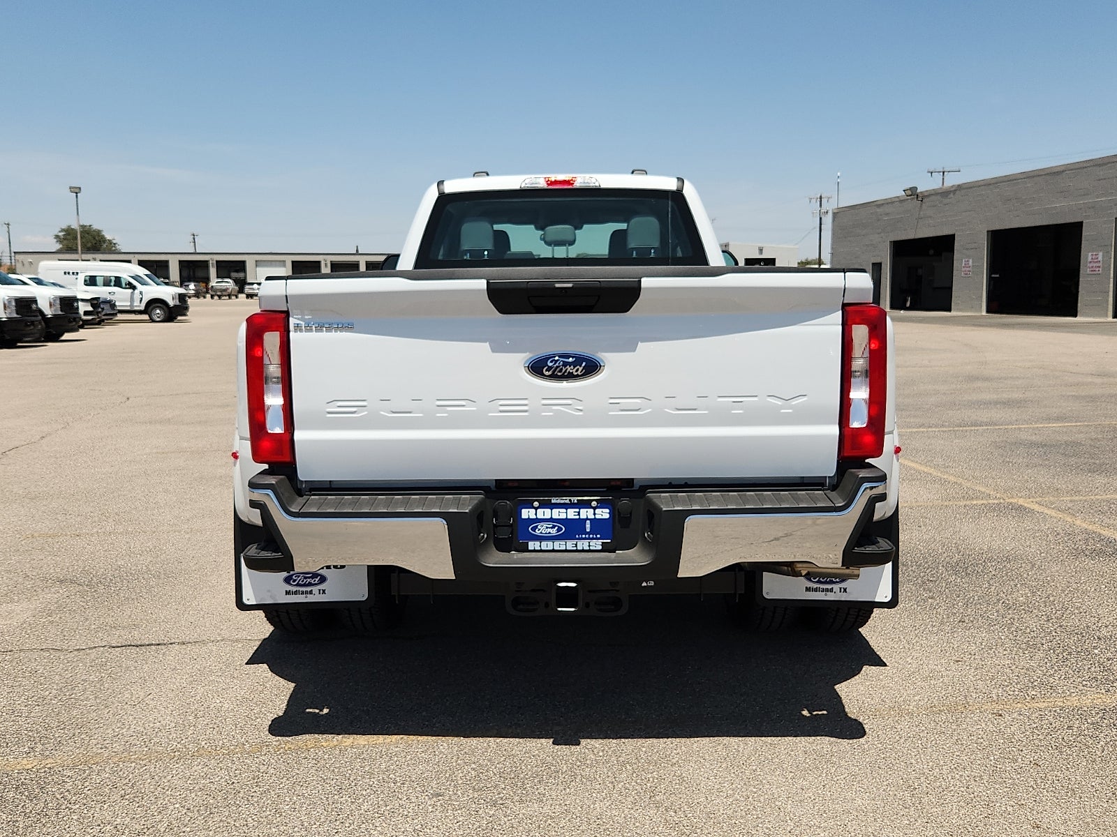 2026 Ford Super Duty F-350 DRW XL