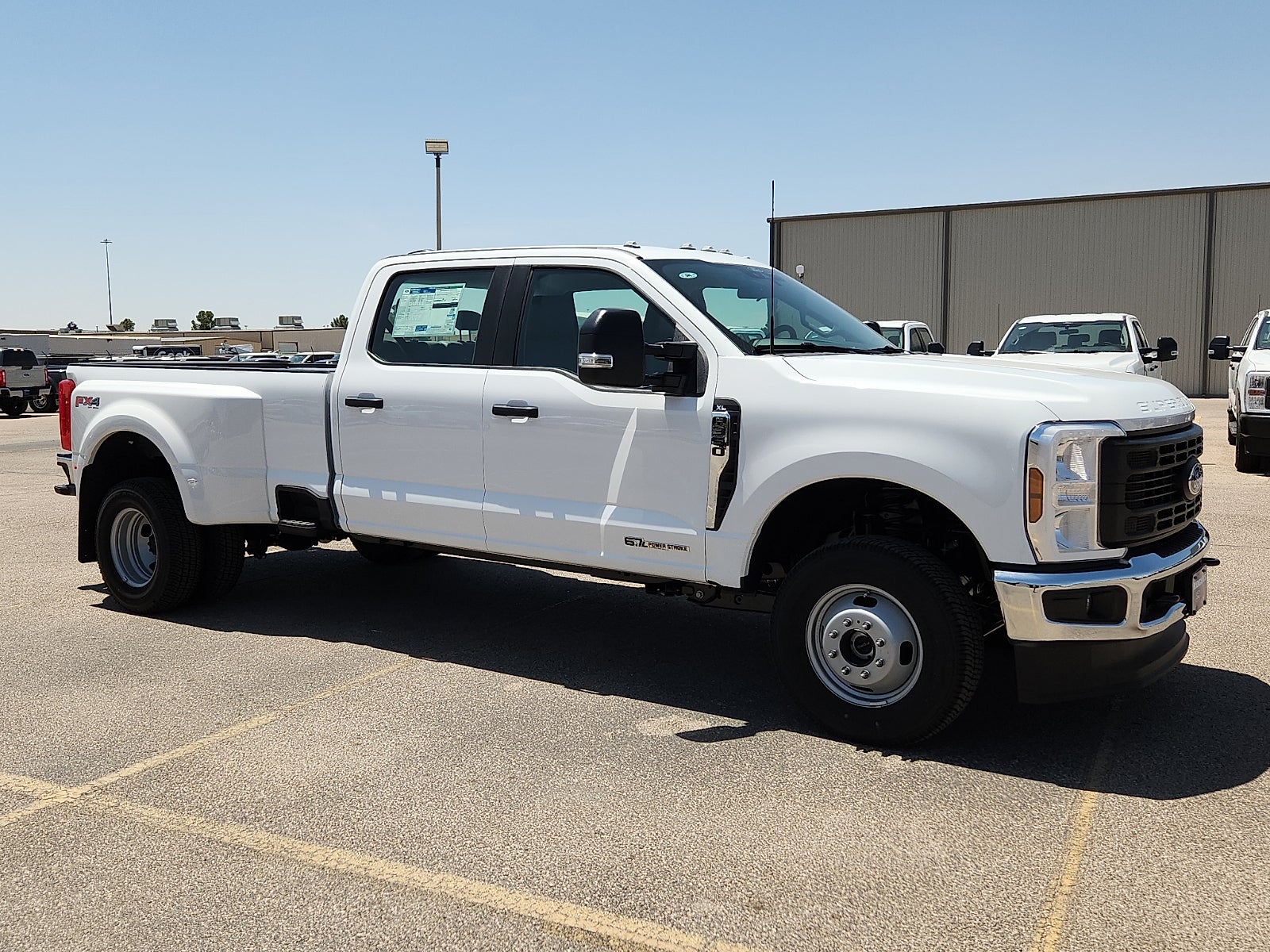 2026 Ford Super Duty F-350 DRW XL