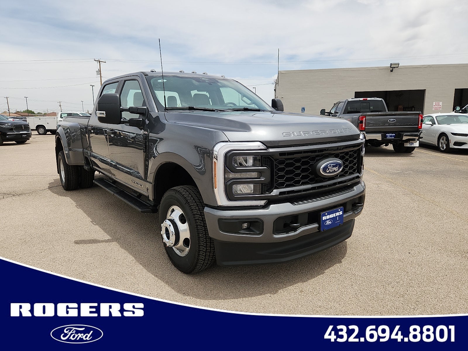 2026 Ford Super Duty F-350 DRW XL