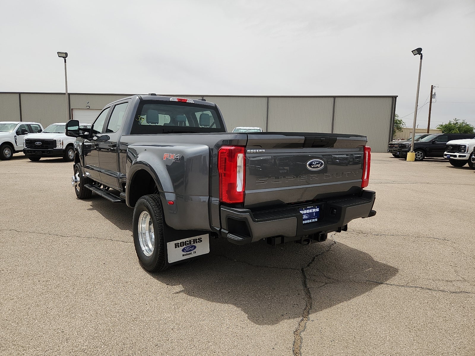 2026 Ford Super Duty F-350 DRW XL
