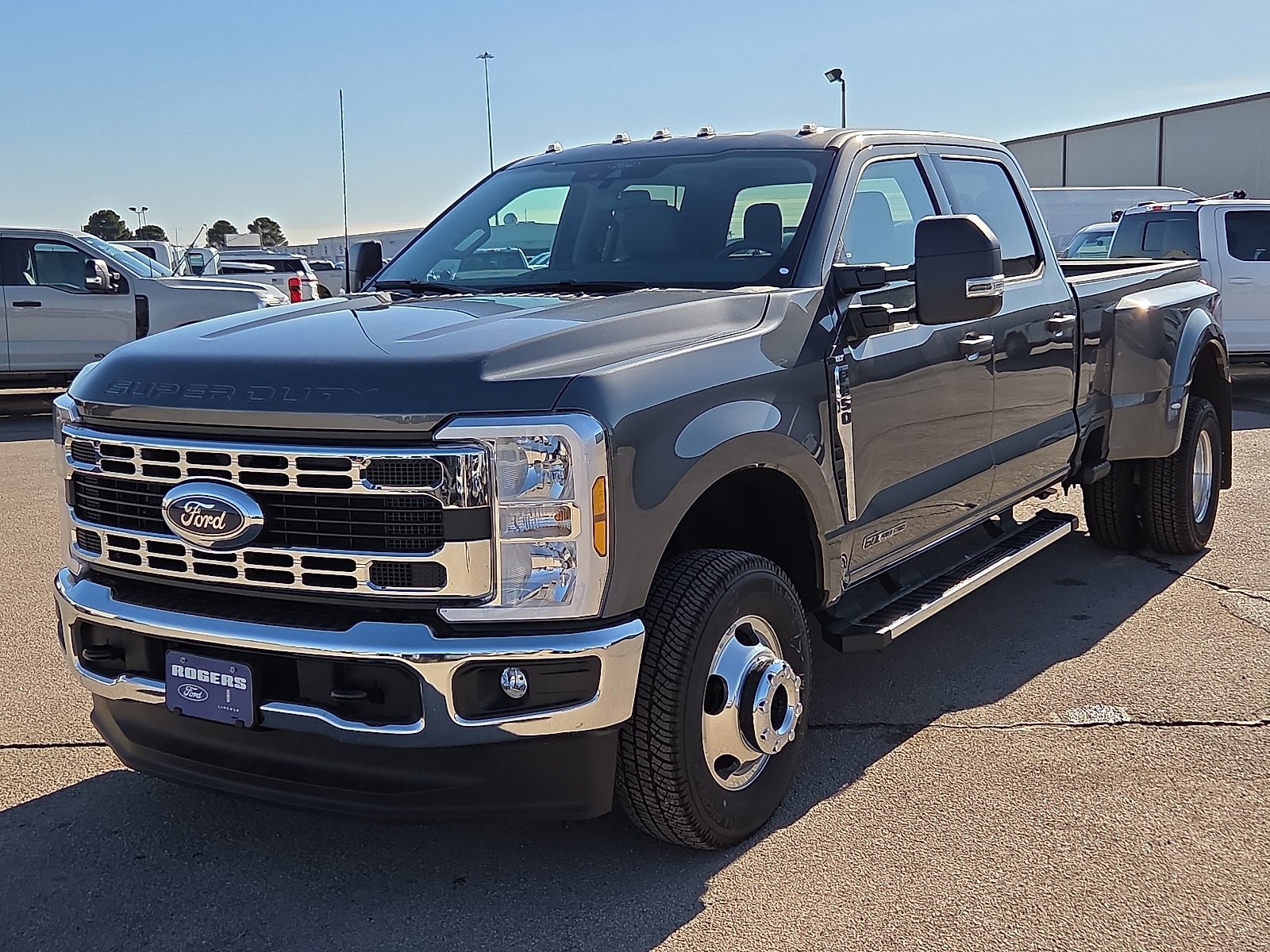 2026 Ford Super Duty F-350 DRW XLT