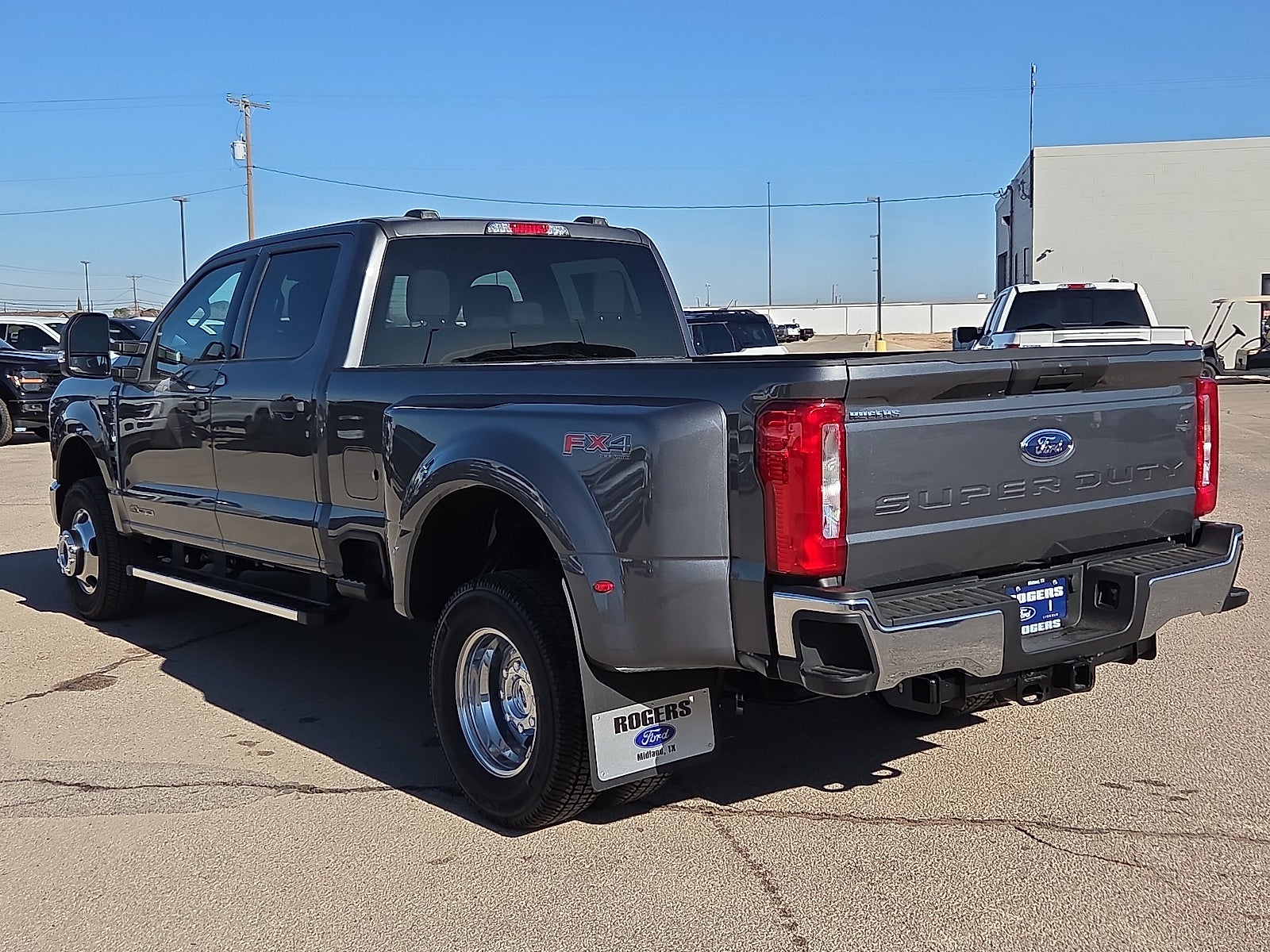 2026 Ford Super Duty F-350 DRW XLT