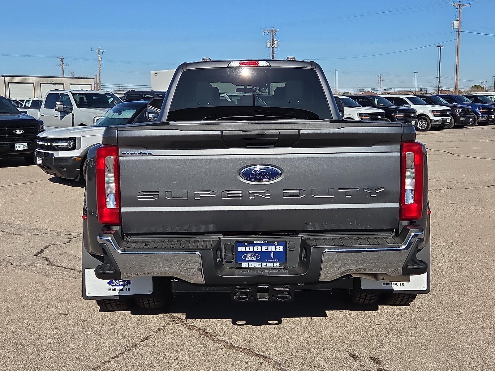 2026 Ford Super Duty F-350 DRW XLT