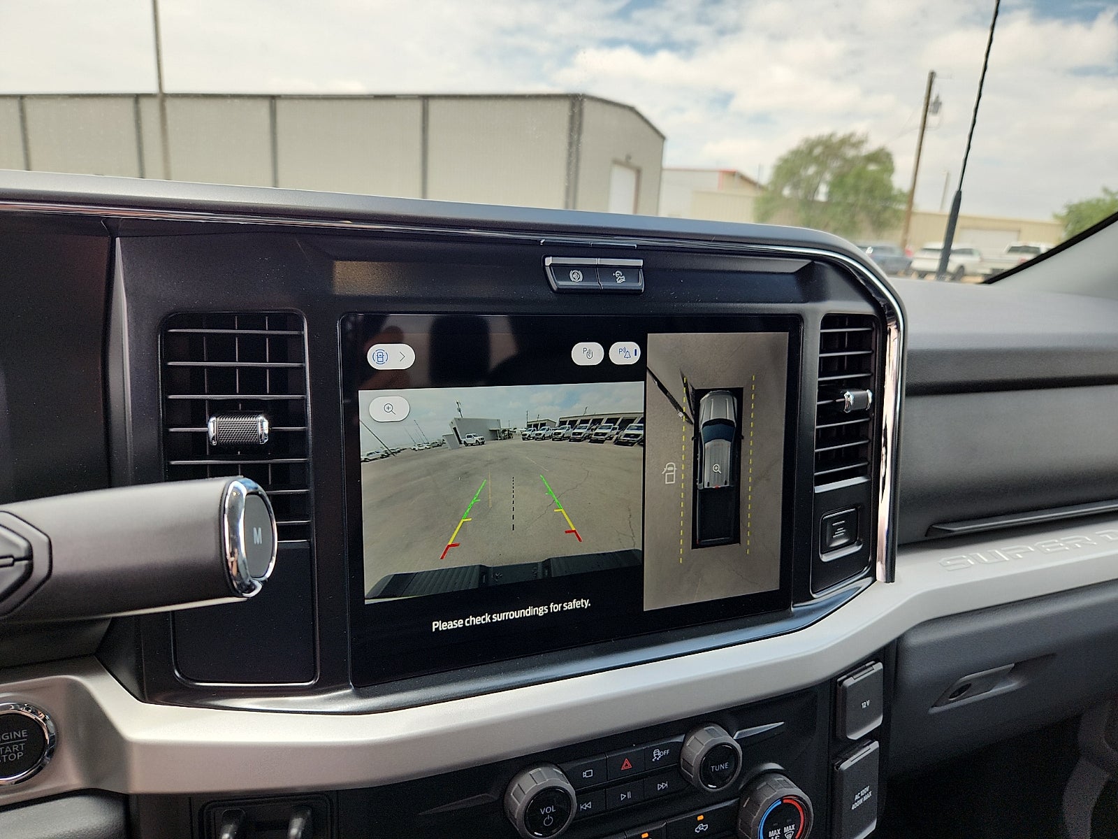 2026 Ford Super Duty F-350 DRW XLT