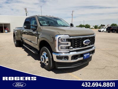 2026 Ford Super Duty F-350 DRW LARIAT