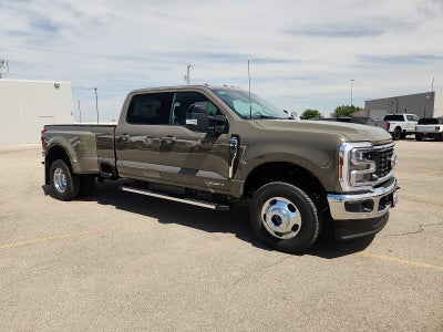 2026 Ford Super Duty F-350 DRW LARIAT