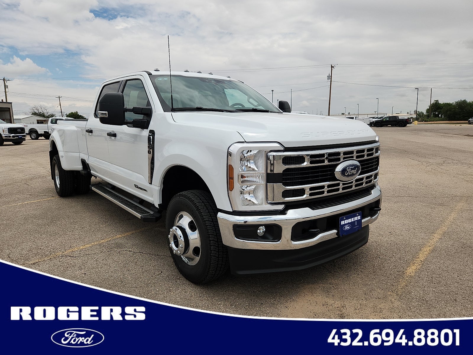 2026 Ford Super Duty F-350 DRW XLT