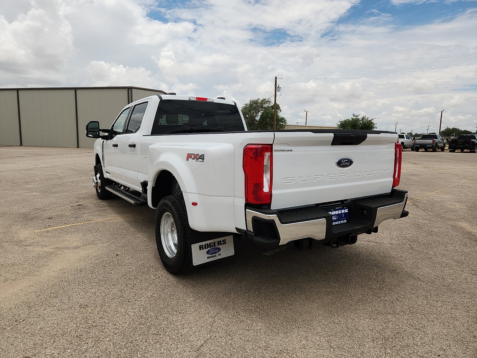 2026 Ford Super Duty F-350 DRW XLT