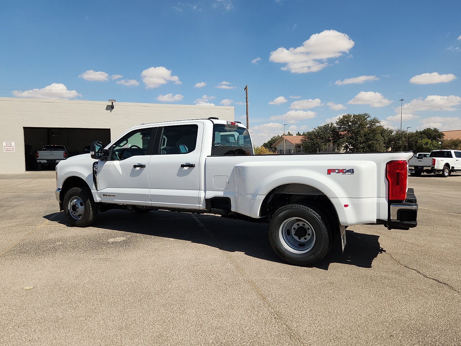 2026 Ford Super Duty F-350 DRW XL