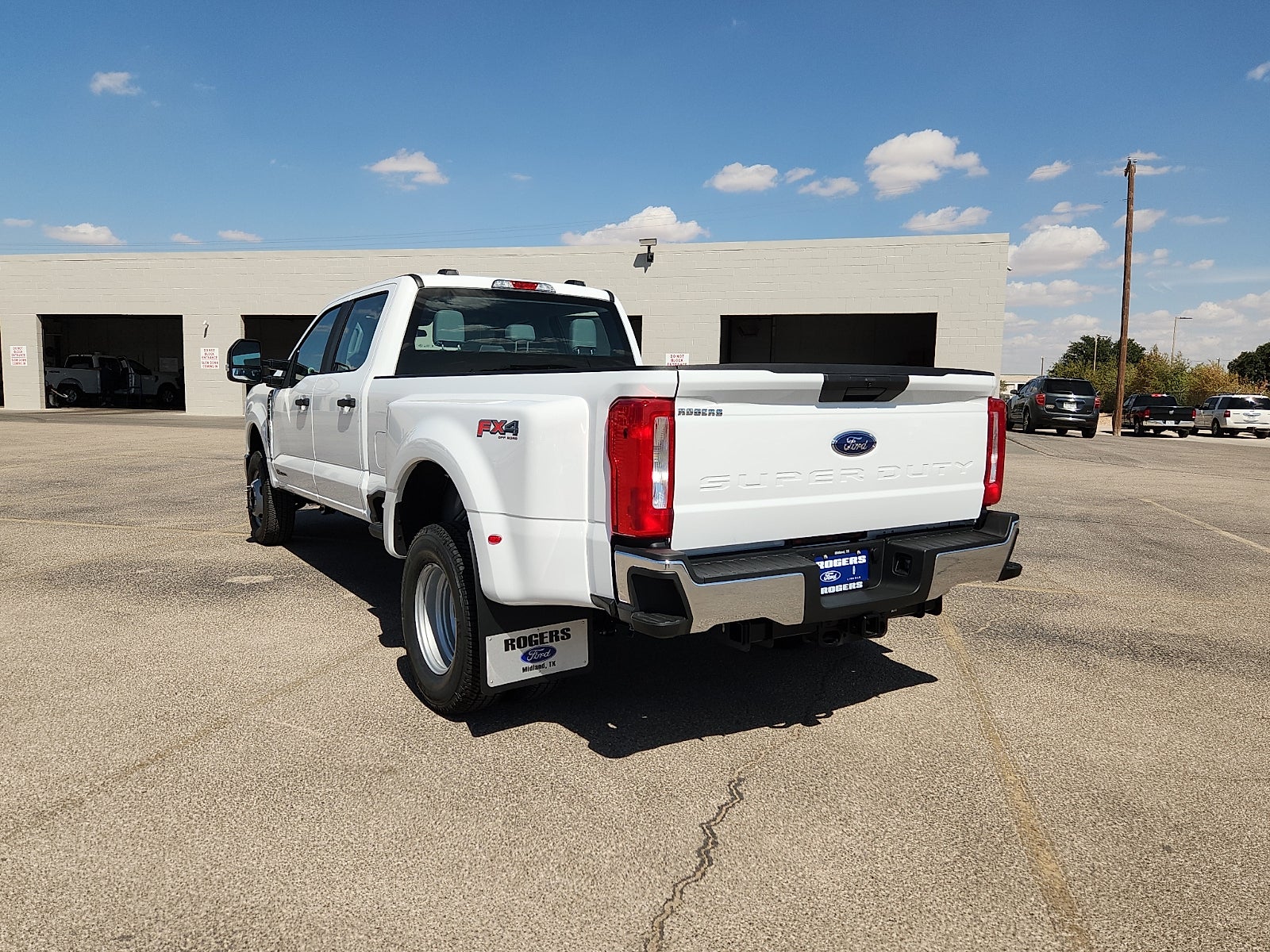 2026 Ford Super Duty F-350 DRW XL