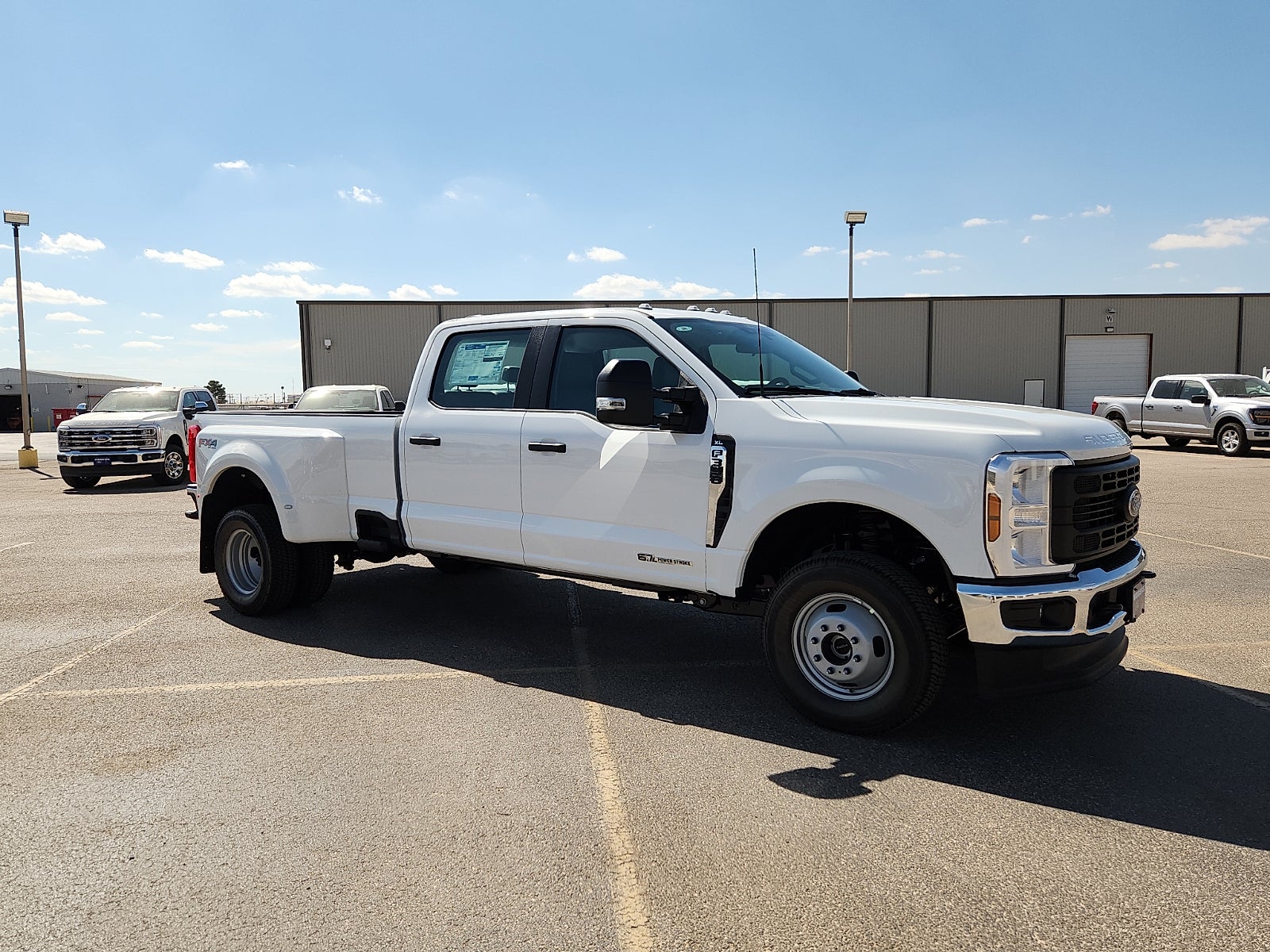 2026 Ford Super Duty F-350 DRW XL