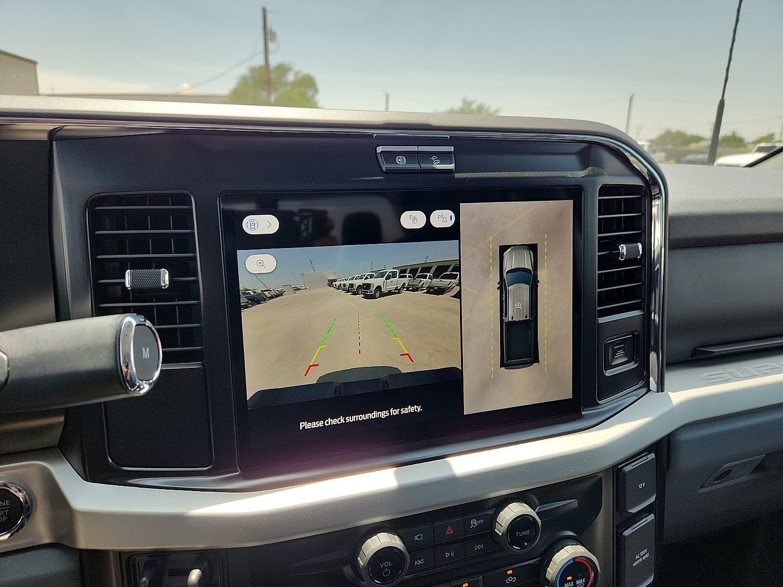 2026 Ford Super Duty F-350 DRW XLT