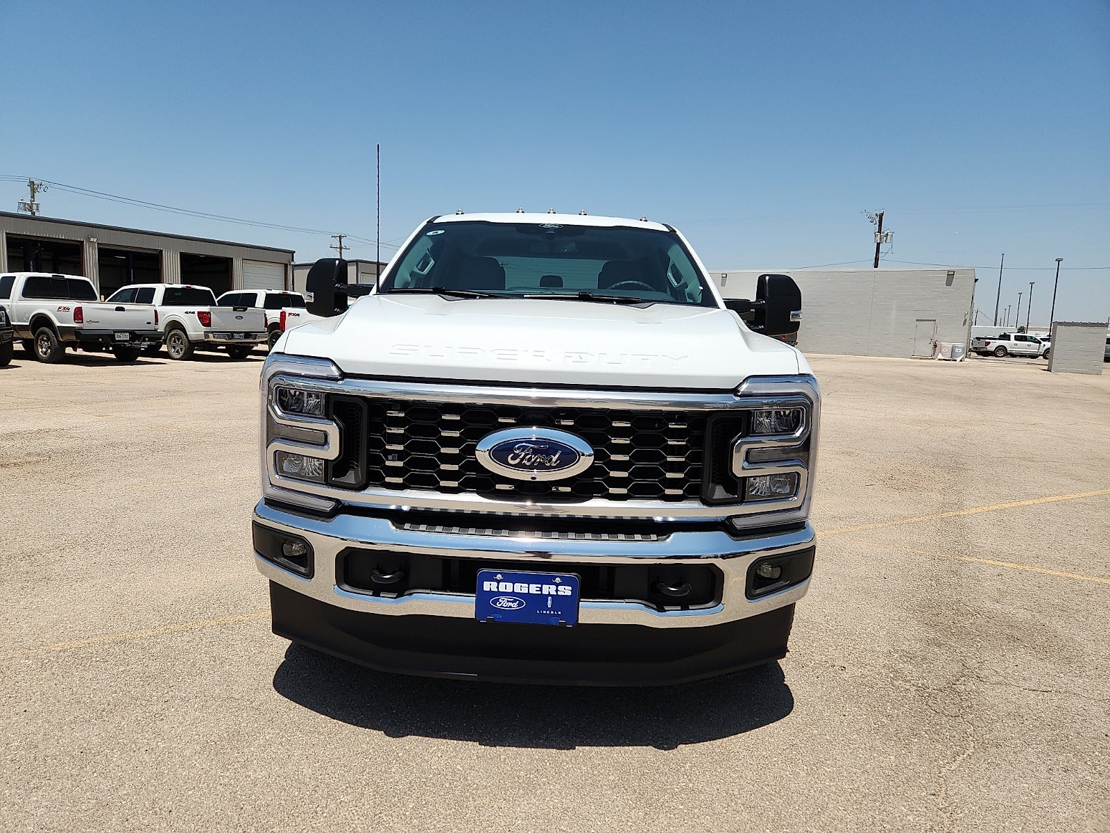 2026 Ford Super Duty F-350 DRW XLT