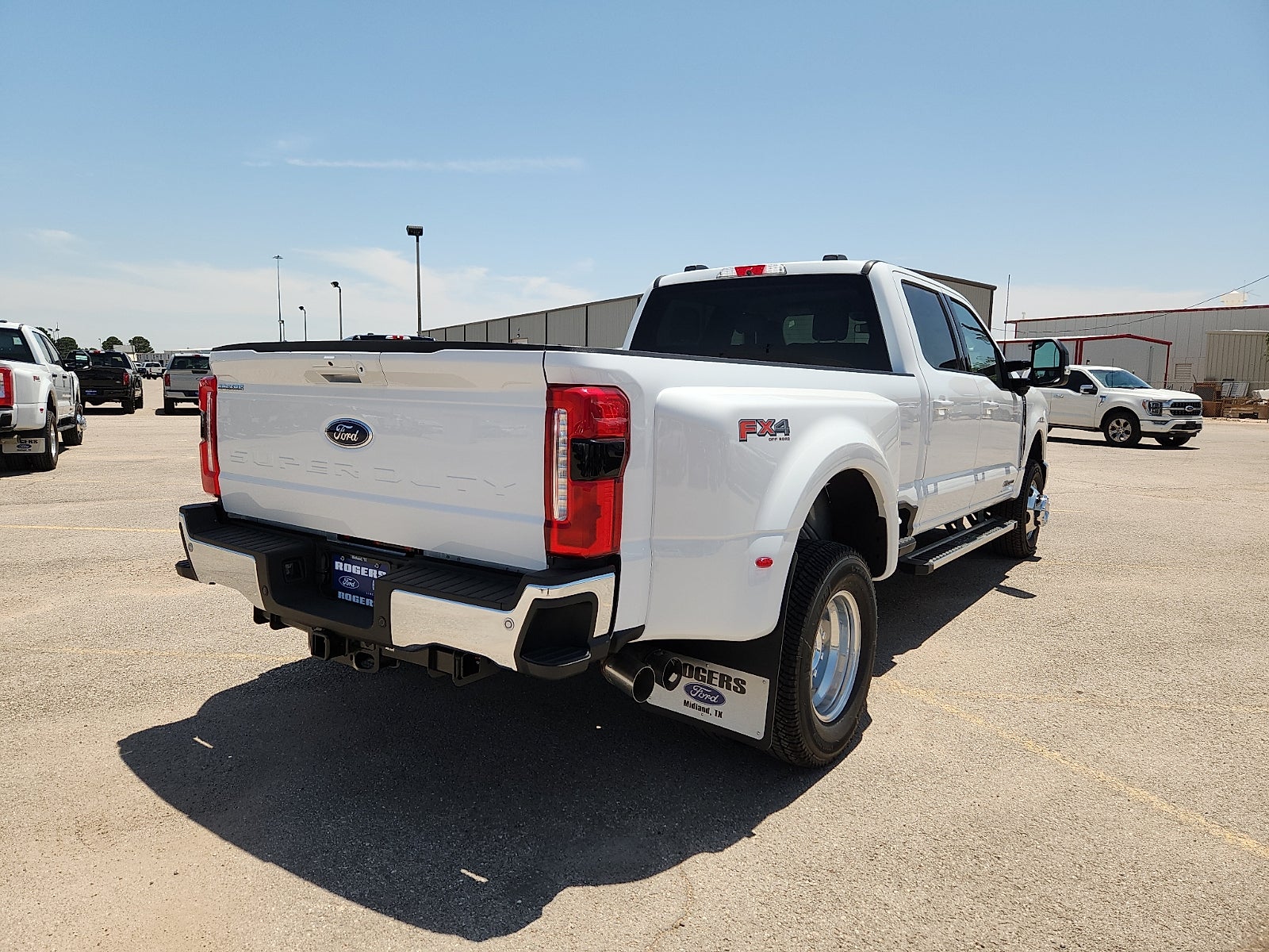2026 Ford Super Duty F-350 DRW XLT