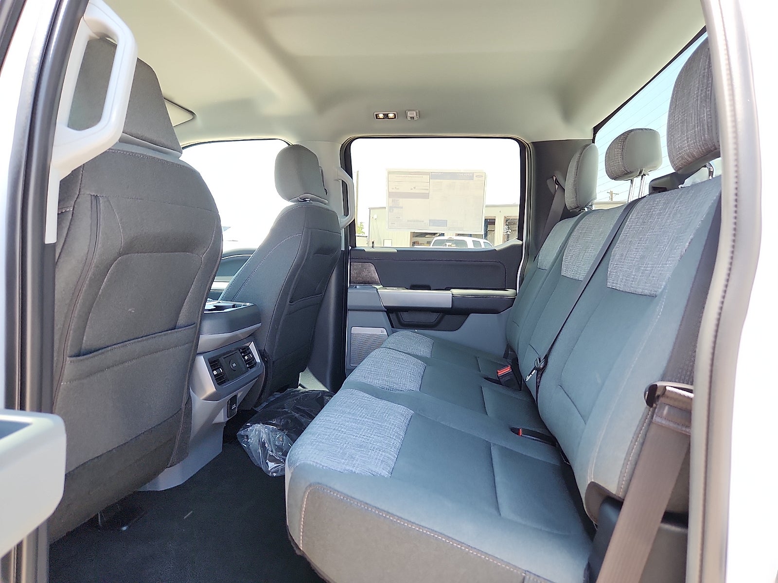 2026 Ford Super Duty F-350 DRW XLT