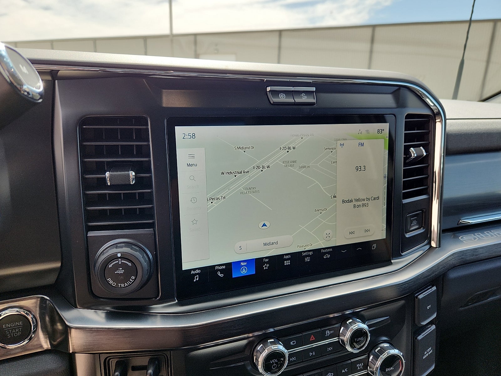 2026 Ford Super Duty F-350 DRW LARIAT