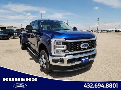 2026 Ford Super Duty F-350 DRW LARIAT