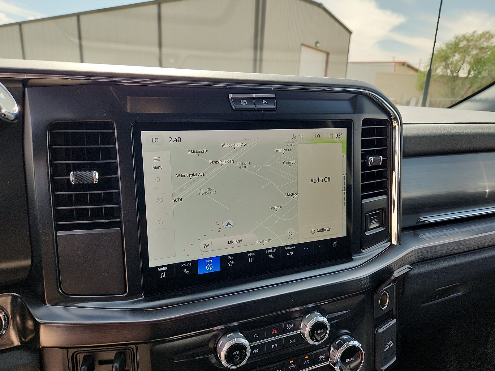 2026 Ford Super Duty F-350 DRW LARIAT