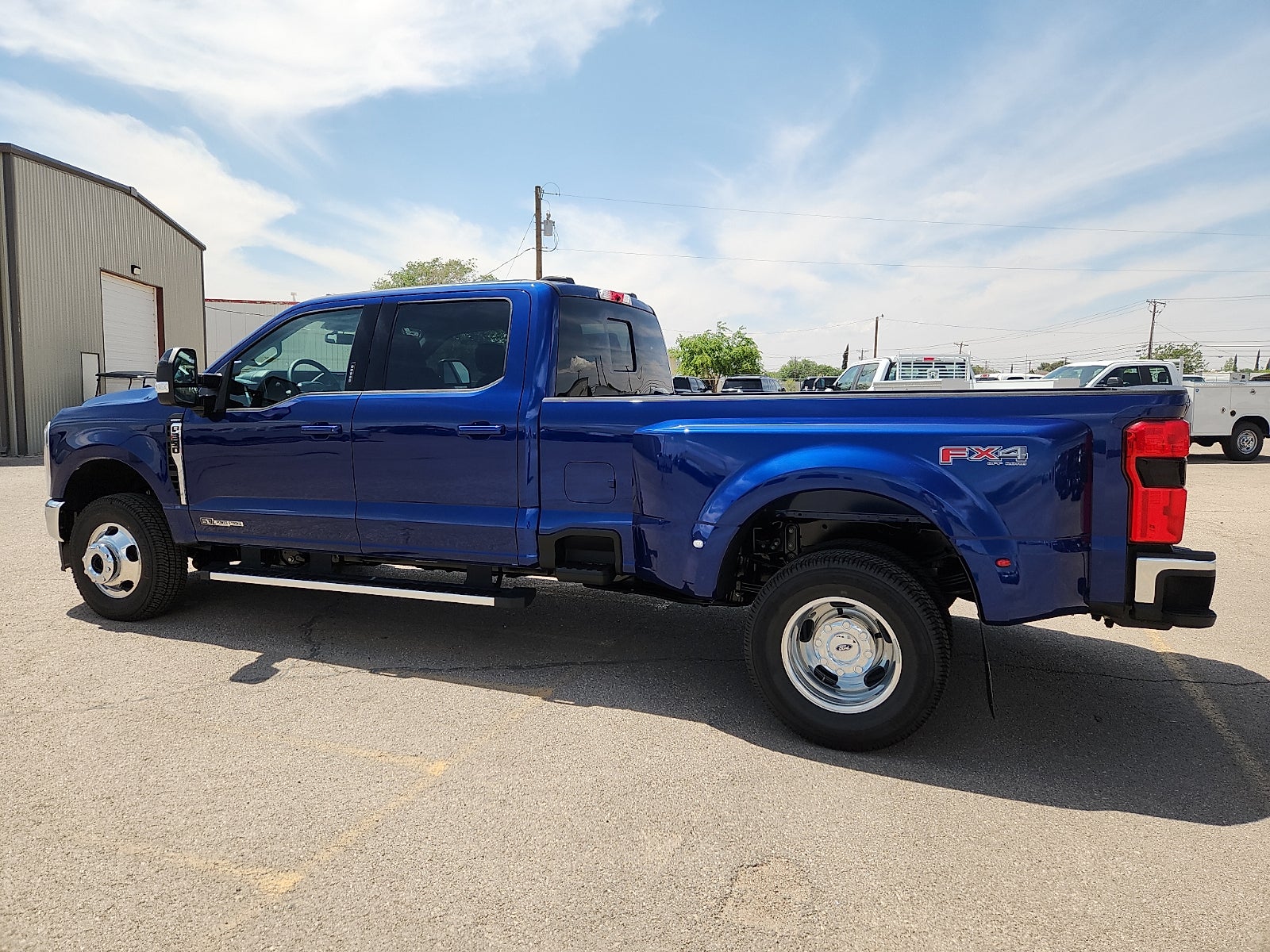 2026 Ford Super Duty F-350 DRW LARIAT