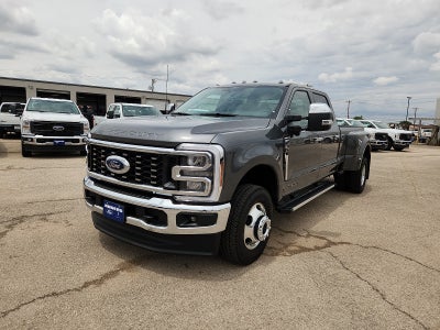 2026 Ford Super Duty F-350 DRW LARIAT