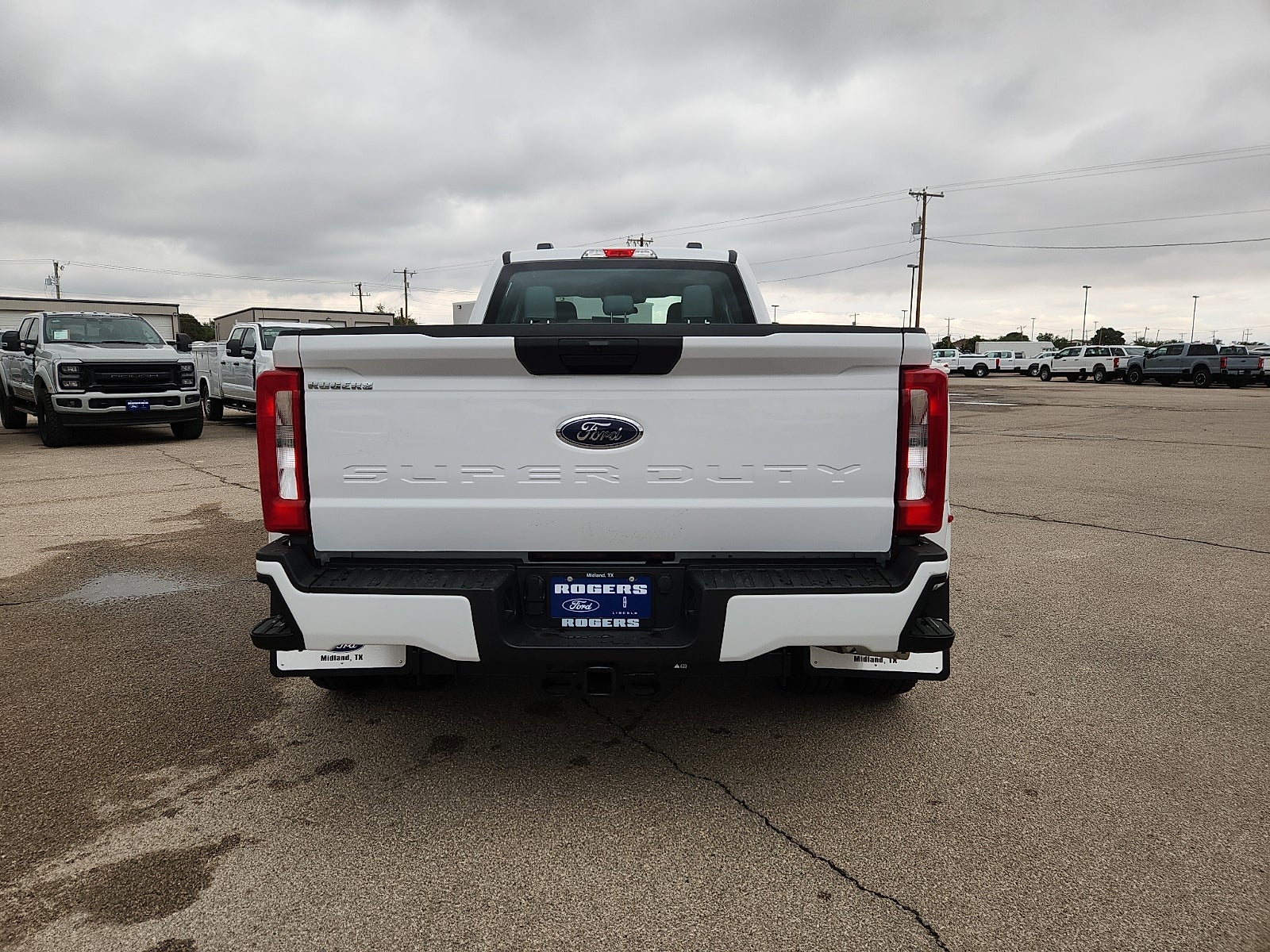 2026 Ford Super Duty F-350 DRW XL