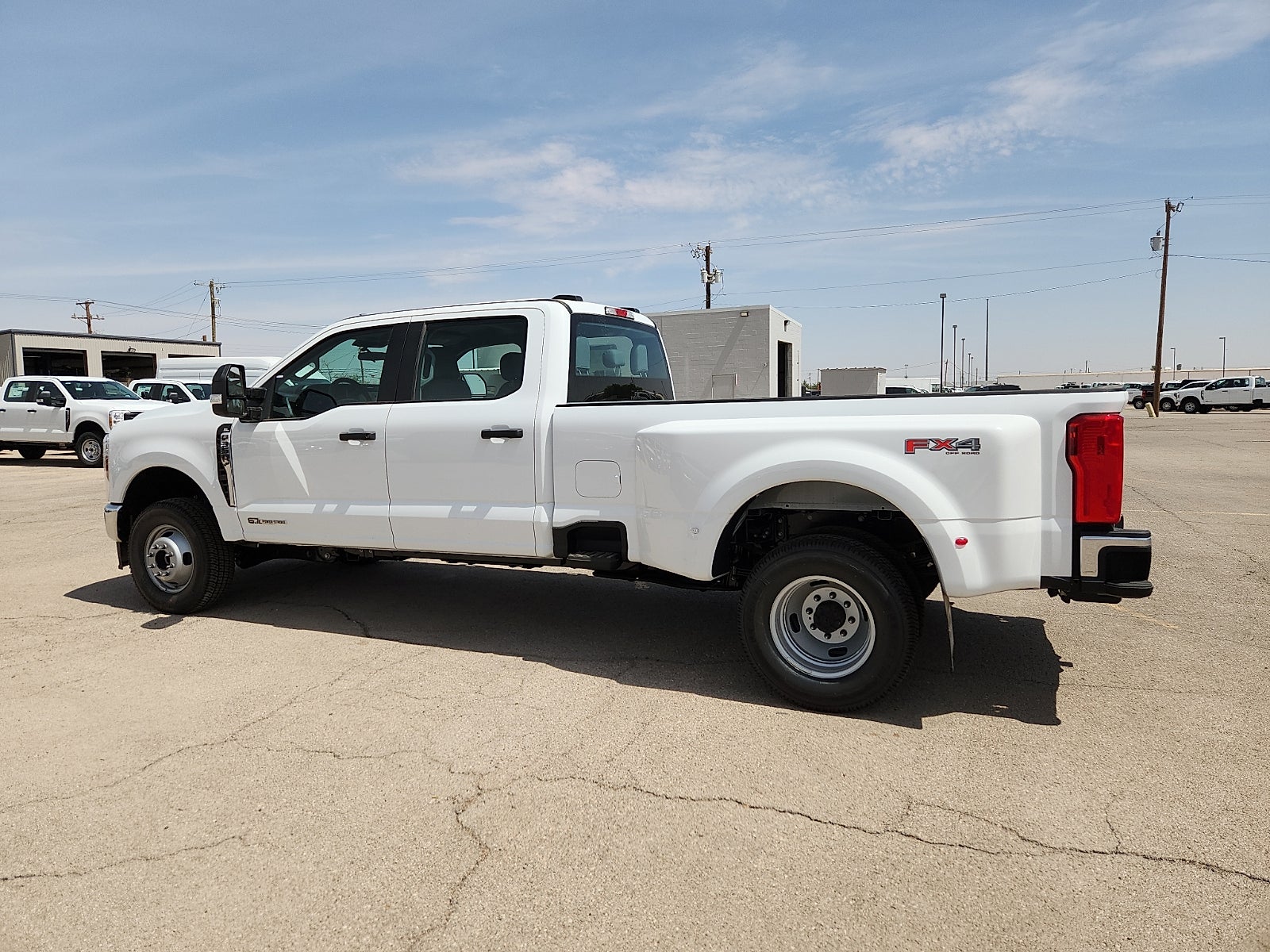 2026 Ford Super Duty F-350 DRW XL