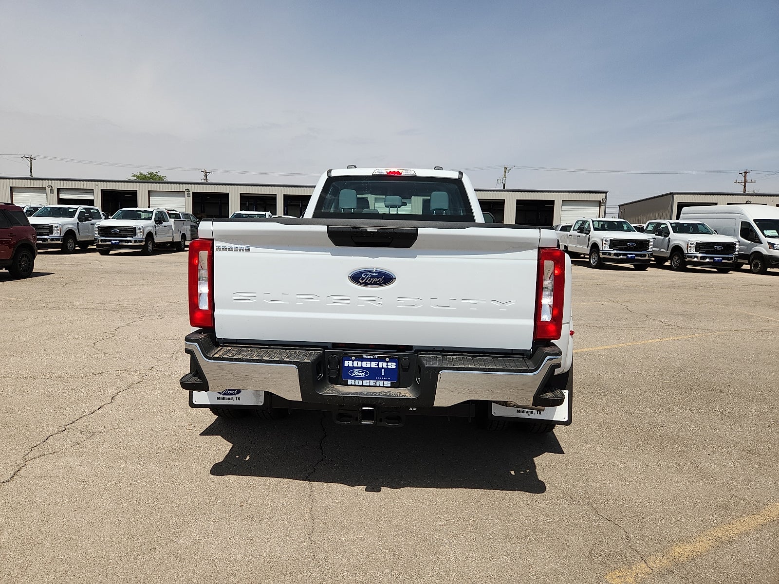 2026 Ford Super Duty F-350 DRW XL