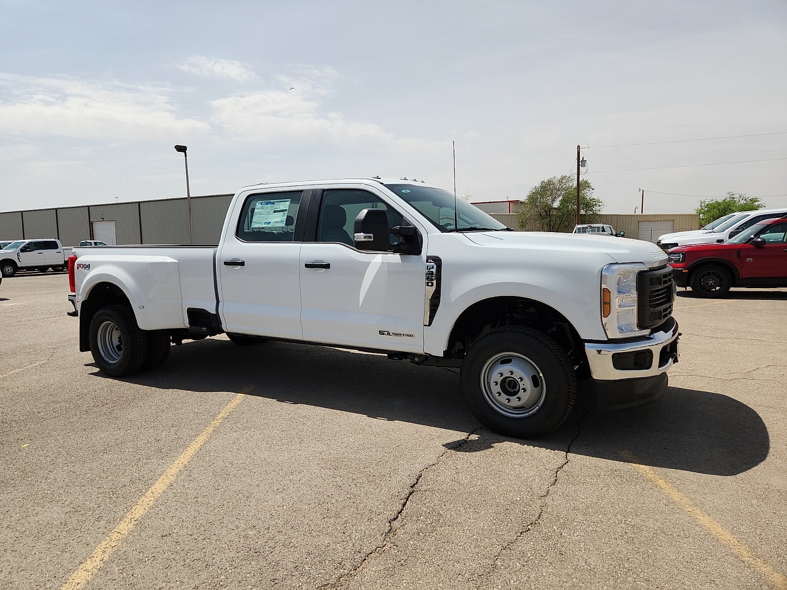 2026 Ford Super Duty F-350 DRW XL