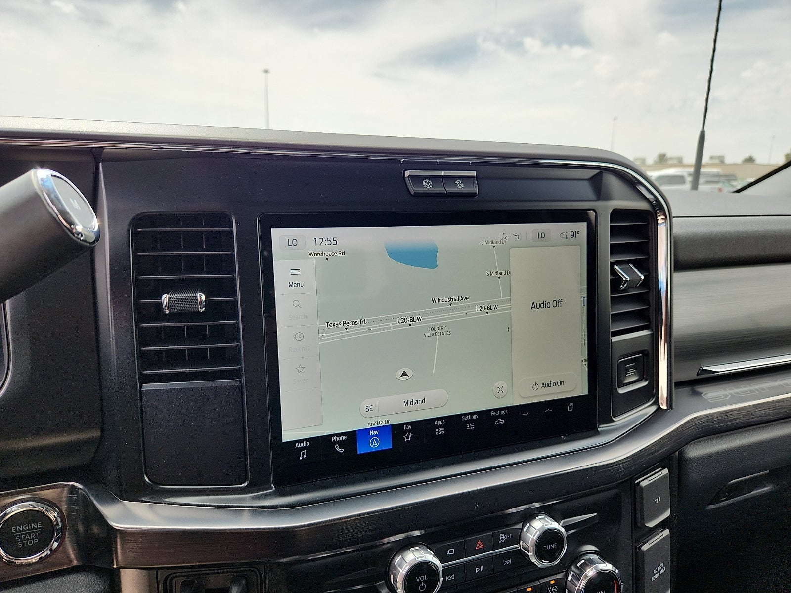 2026 Ford Super Duty F-350 DRW LARIAT