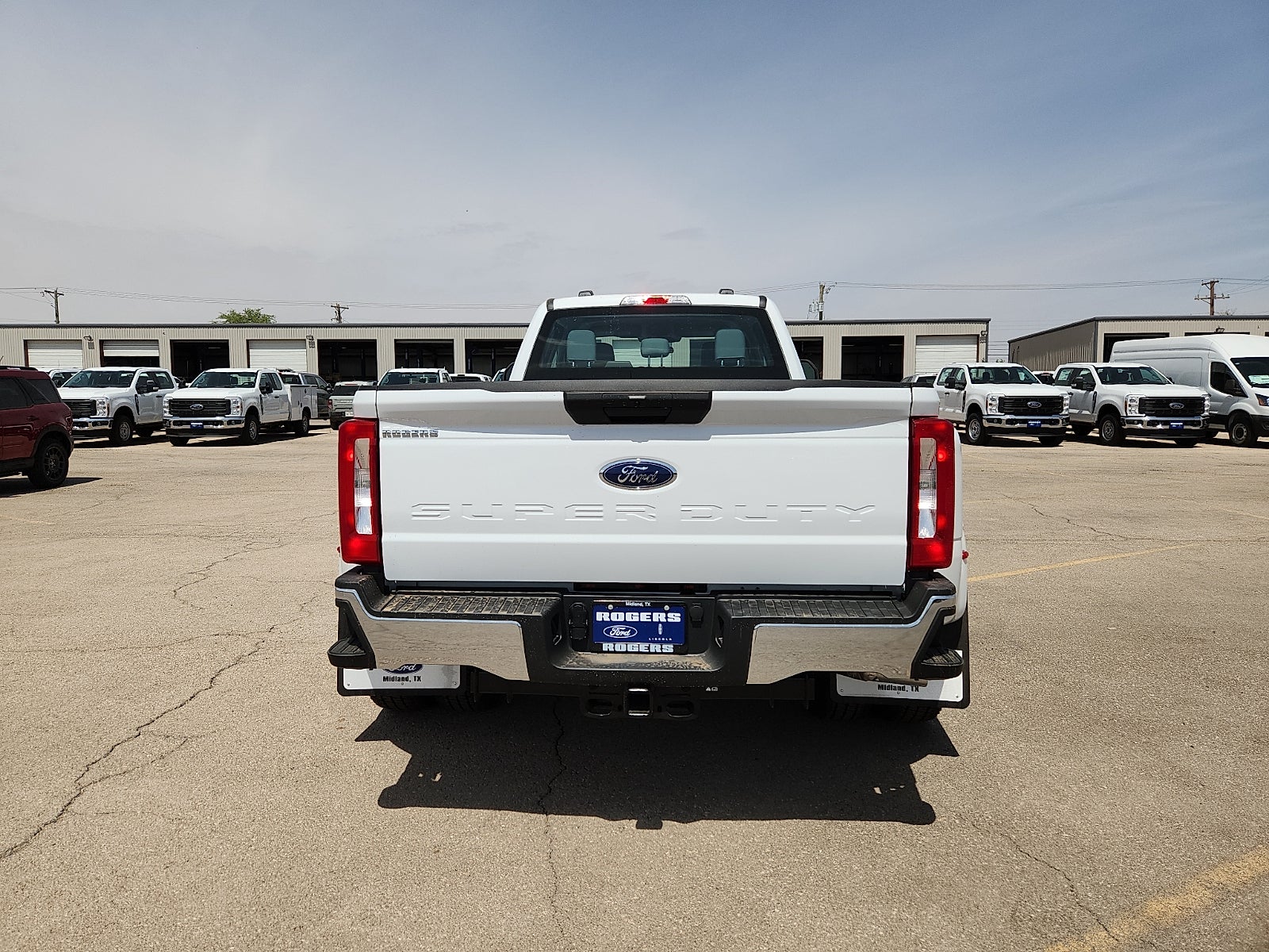 2026 Ford Super Duty F-350 DRW XL