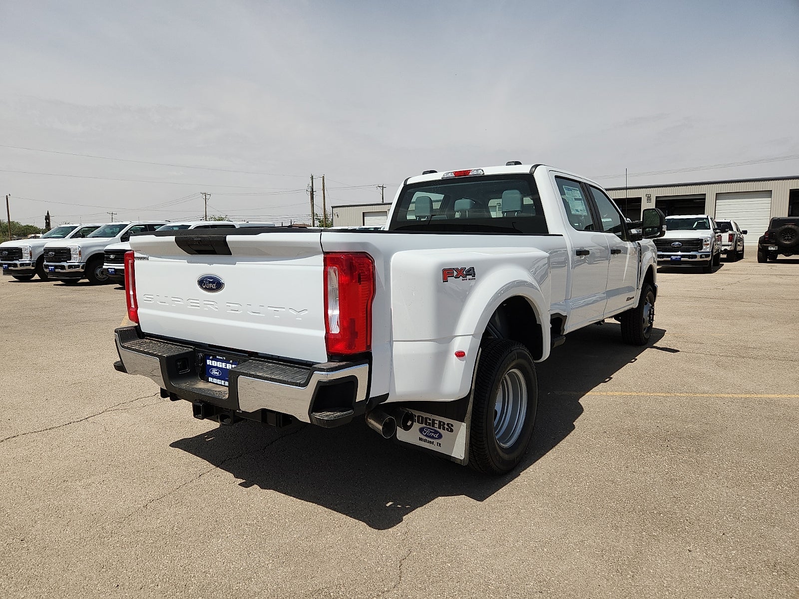 2026 Ford Super Duty F-350 DRW XL