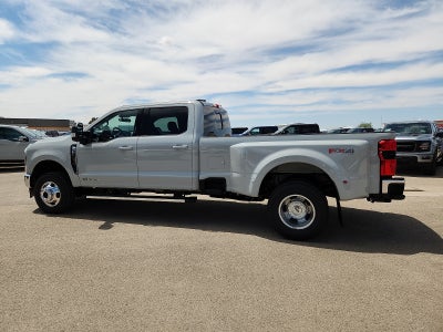 2026 Ford Super Duty F-350 DRW LARIAT