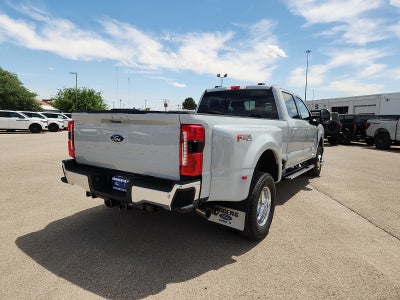 2026 Ford Super Duty F-350 DRW LARIAT
