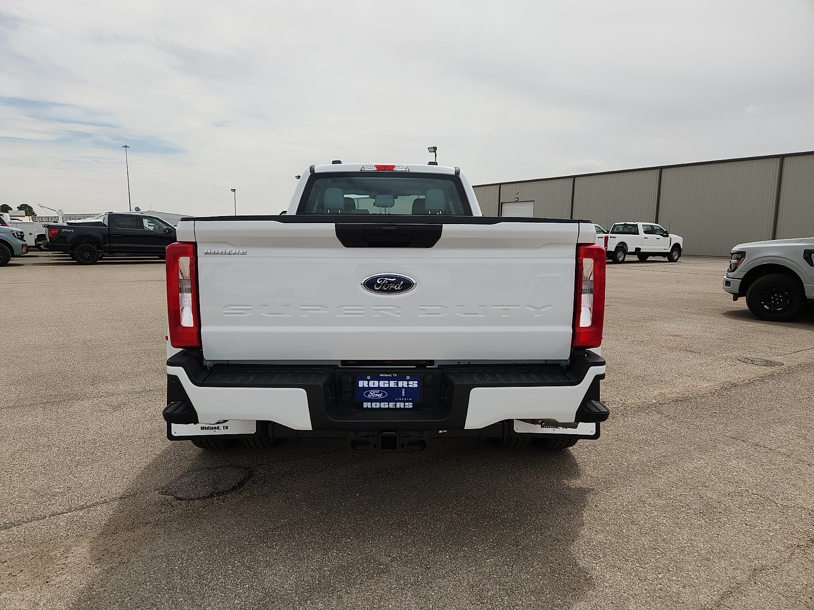 2026 Ford Super Duty F-350 DRW XL