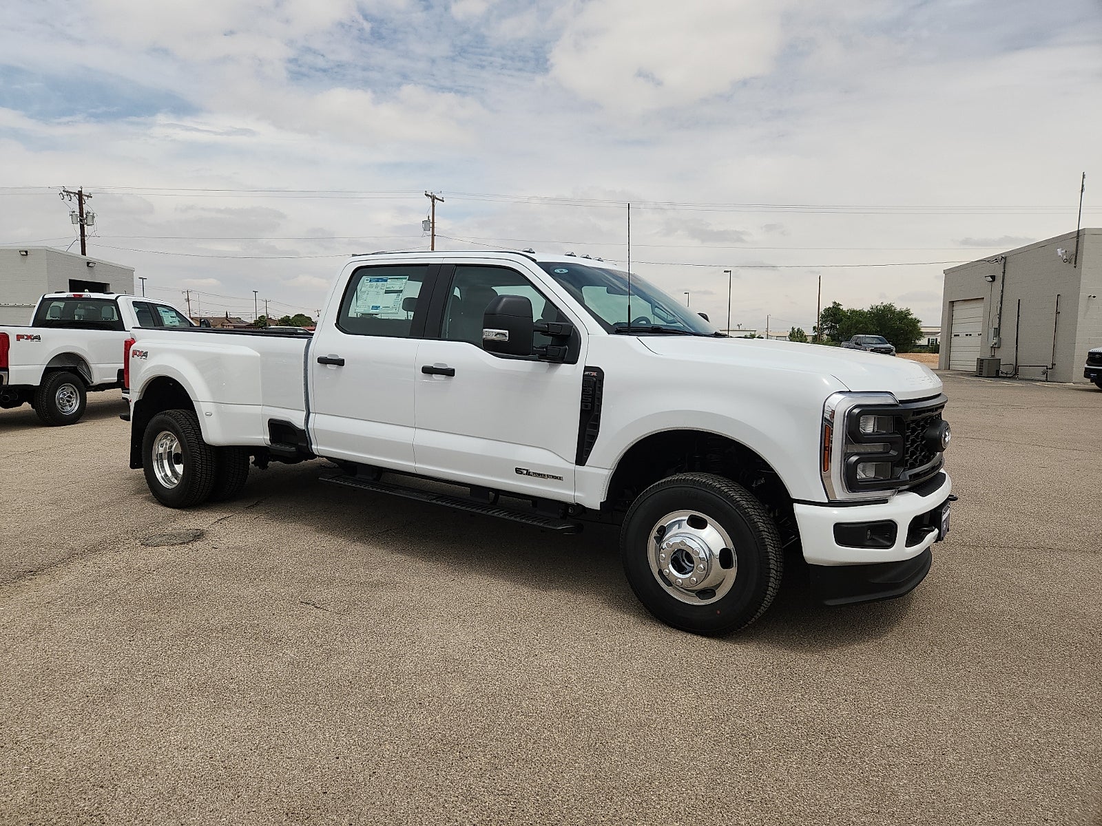 2026 Ford Super Duty F-350 DRW XL