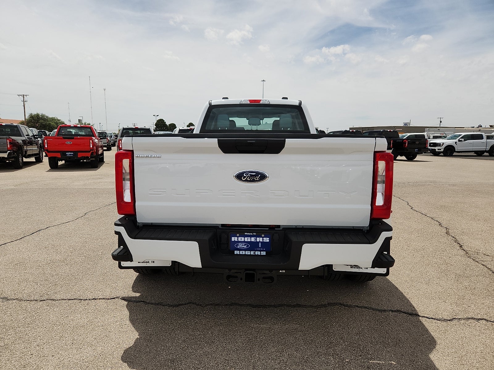 2026 Ford Super Duty F-350 DRW XL