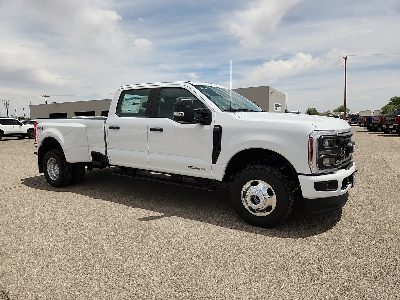 2026 Ford Super Duty F-350 DRW XL