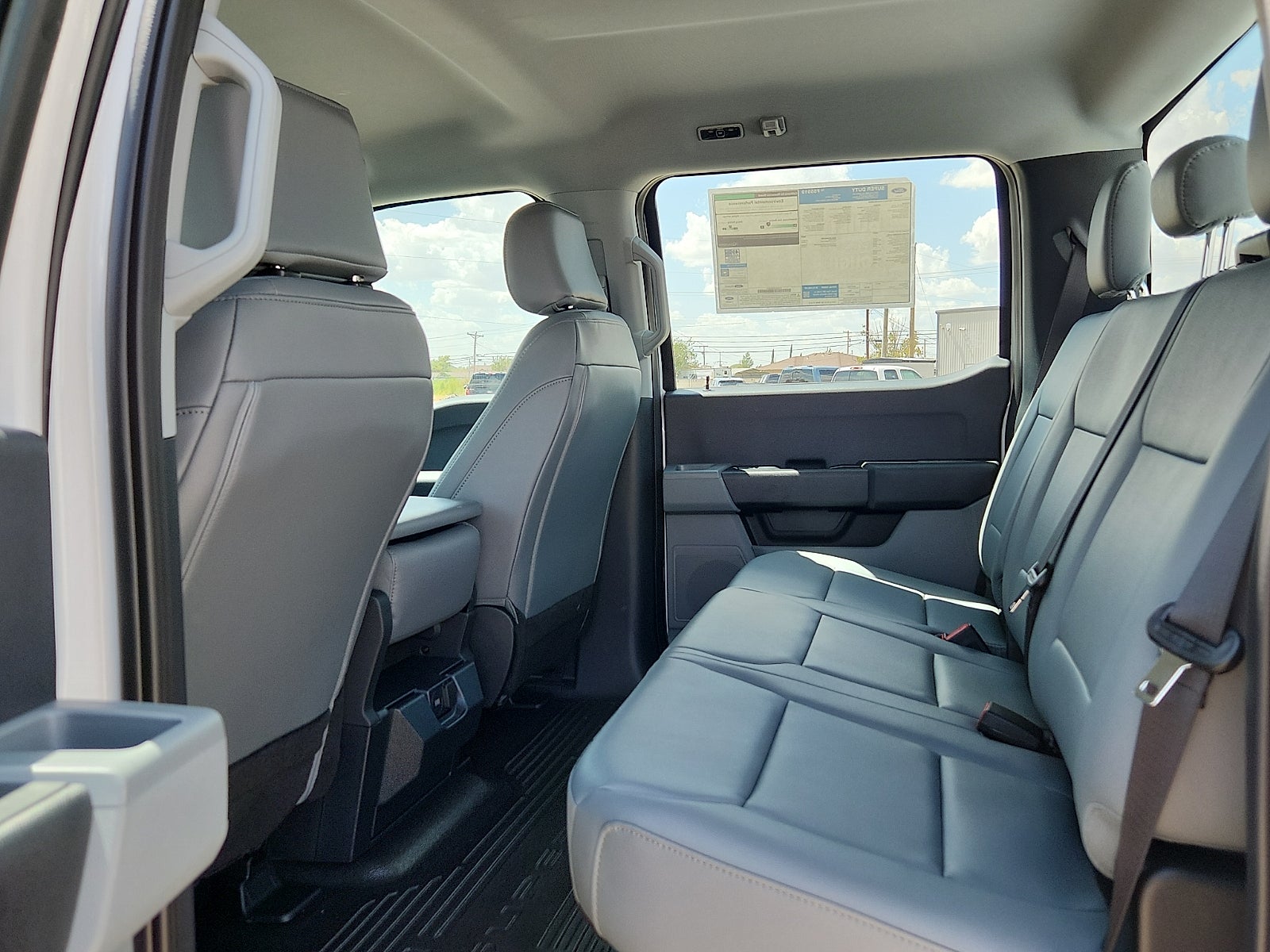 2026 Ford Super Duty F-350 DRW XL